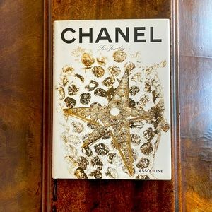 Assouline – Chanel Fine Jewelry 2003